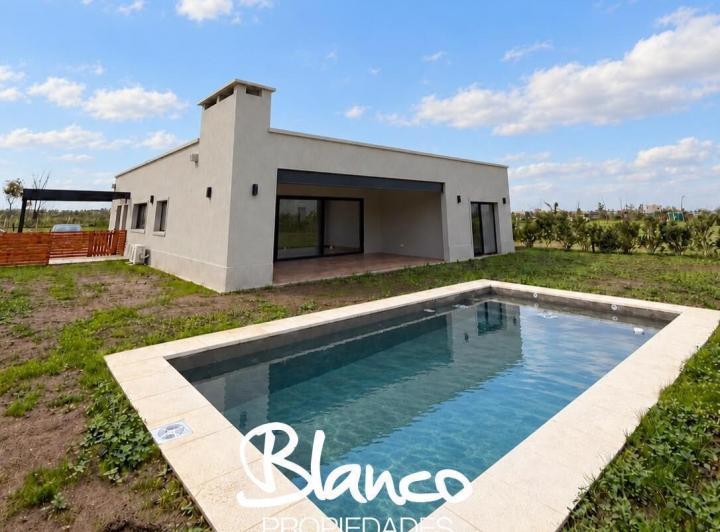Casa · 174m² · 4 Ambientes · 1 Cochera