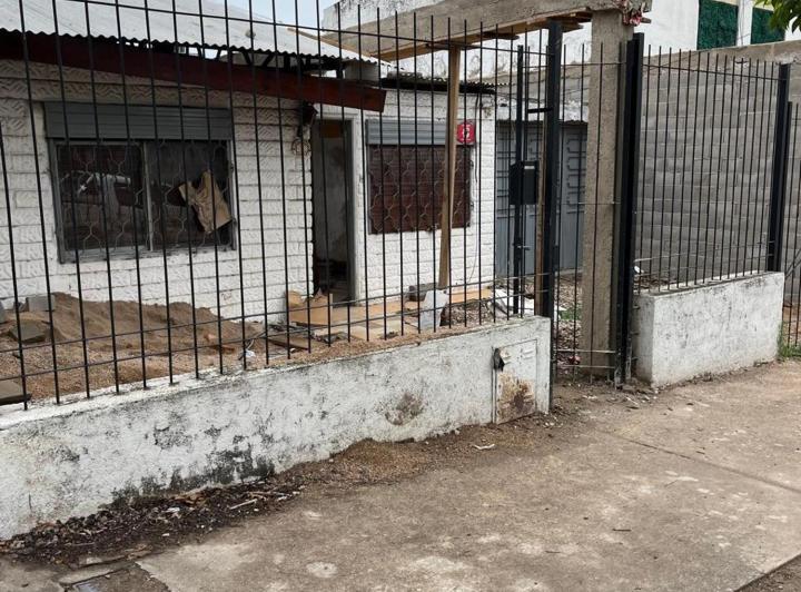 Casa · 1m² · 2 Ambientes · 2 Cocheras