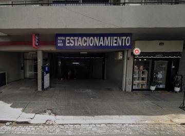 Garage , Almagro · Cochera Fija Almagro Descubierta