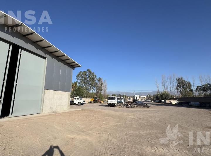 Bodega-Galpón · 820m²