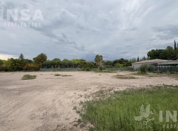 Terreno · 754m²