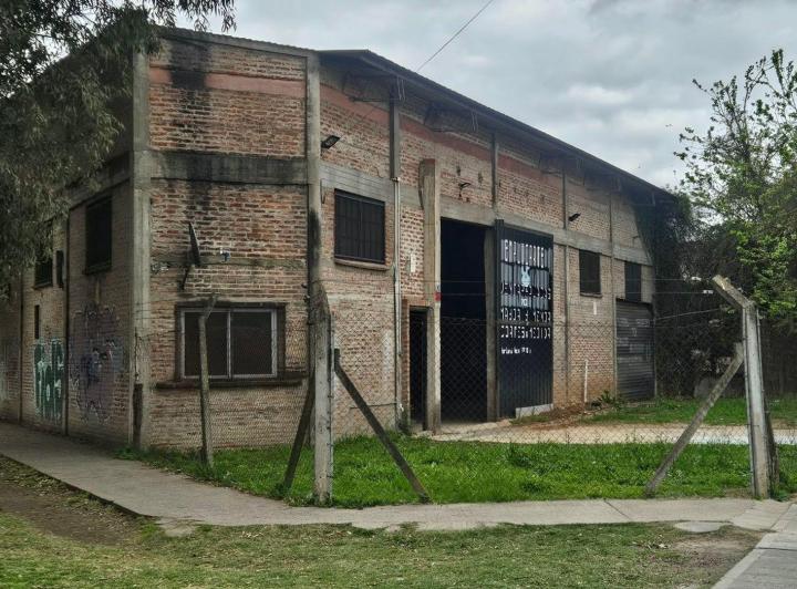 Depósito · 256m²