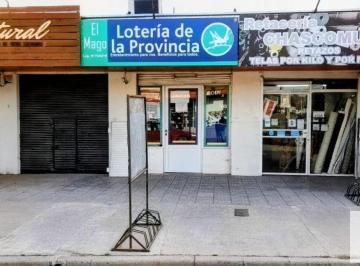Local comercial · 164m² · 3 Ambientes · Local en Venta - 3 Baños - 226 m - Chascomus