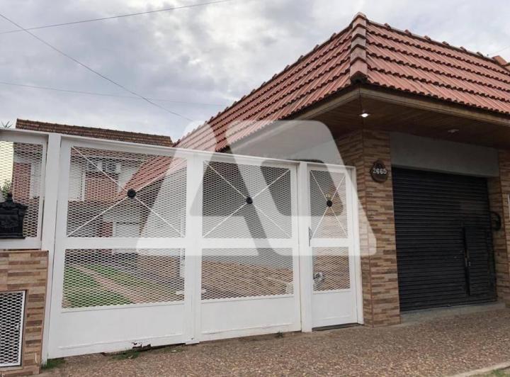Casa · 150m² · 3 Ambientes · 3 Cocheras