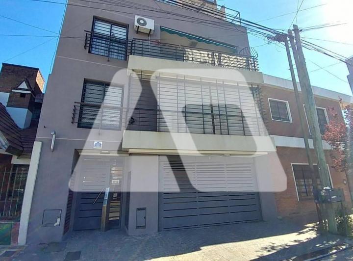 Departamento · 60m² · 2 Ambientes · 1 Cochera