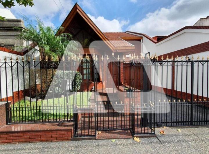 Casa · 142m² · 5 Ambientes