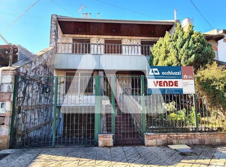 Casa · 236m² · 5 Ambientes · 1 Cochera