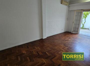 Departamento · 59m² · 3 Ambientes · Venta Tipo PH 3amb C/patio 77 m² Escalada 1700 P. Avellaneda