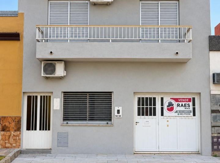 Casa · 174m² · 5 Ambientes · 1 Cochera