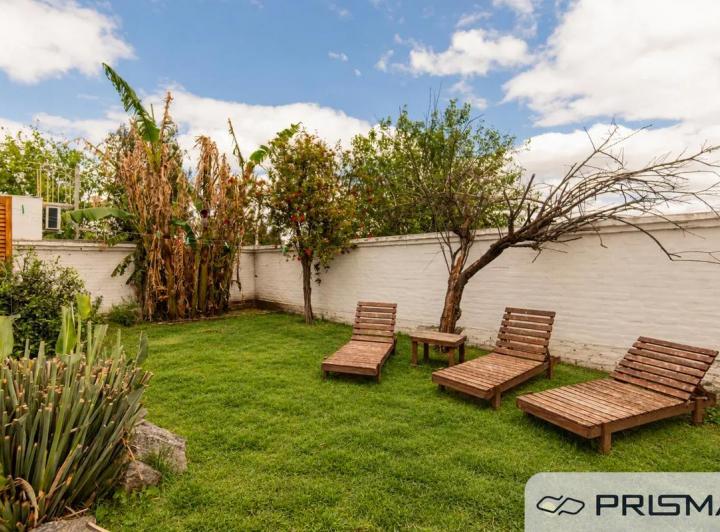 Casa · 127m² · 6 Ambientes · 1 Cochera