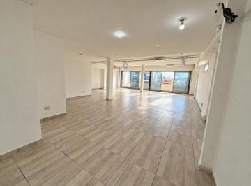 Oficina comercial · 100m² · 3 Ambientes · 1 Cochera · Venta o Alquiler Oficina Super Luminosa Edificio Corporativo Cochera Fija
