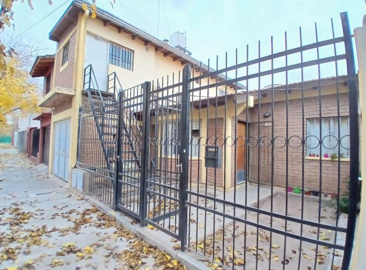 Casa · 137m² · 6 Ambientes · 1 Cochera
