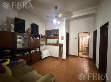 PH · 65m² · 3 Ambientes · Venta PH 3 Ambientes con Patio en Bernal