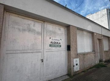 Bodega-Galpón · 120m² · 1 Ambiente · Deposito Alquiler Barrio Norte