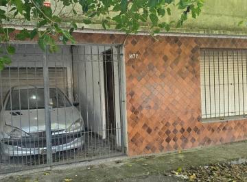 Casa · 86m² · 1 Cochera · Casa en Venta en Villa Castells