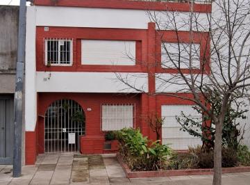 Departamento de 3 ambientes, Flores · Departamento 3 Ambientes con Balcón Terraza de 16 m² y Pulmón Verde