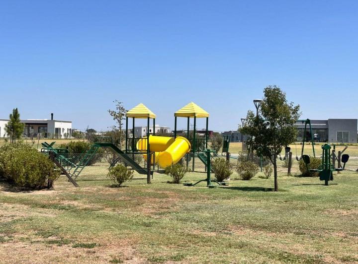 Terreno · 729m²