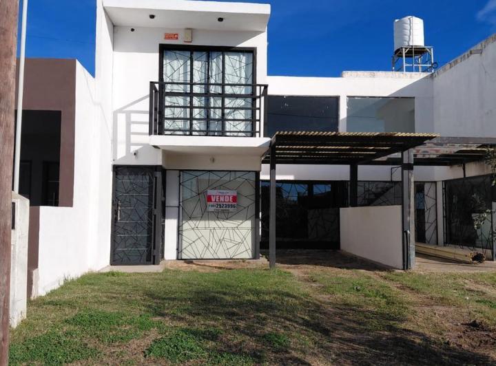 Casa · 85m² · 4 Ambientes · 1 Cochera