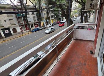 Departamento de 3 ambientes, Caballito · Sobre Av Pedro Goyena Excelente 3 Amb Frente con Cochera Fija