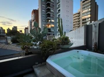 Casa · 360m² · 7 Ambientes · 1 Cochera · - Lote Comercial 10x31 con 3 Casas y Apto Desarrollo en Altura Lanusitas