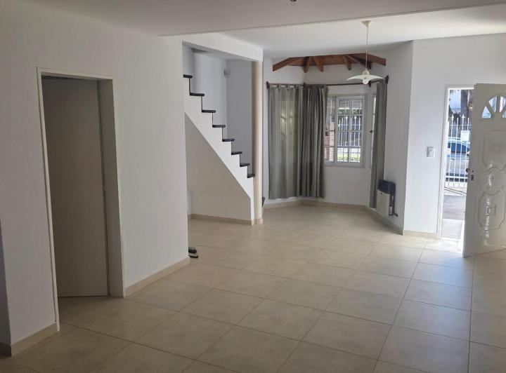 Casa · 84m² · 4 Ambientes