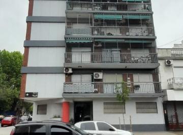Departamento · 83m² · 3 Ambientes · Departamento 2 Dor. C/dep - Monte Castro, Capital Federal