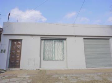 Casa · 5 Ambientes · Casa en Banfield