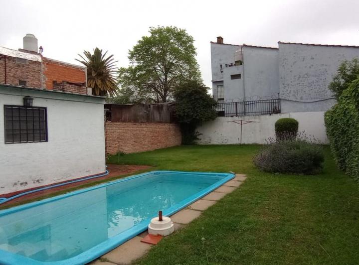 Casa · 126m² · 5 Ambientes · 2 Cocheras