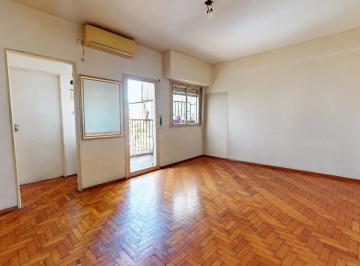Departamento · 42m² · 2 Ambientes · Venta Departamento 2 Ambientes Monte Castro Apto Credito Balcon