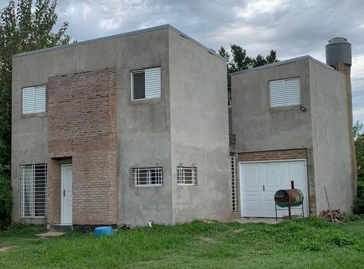 Casa · 150m² · 4 Ambientes · 1 Cochera
