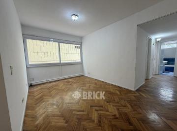 Departamento · 50m² · 3 Ambientes · Paraguay y Av Pueyrredon - Impec T/al Contrafrente Todo Externo Baño y Coc Completos