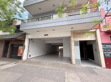 Local comercial · 3m² · Alquila Local 179 m² Total
