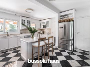 Casa · 272m² · 7 Ambientes · 2 Cocheras · Casa en Venta 3 Dormtorios en La Alameda Nordelta
