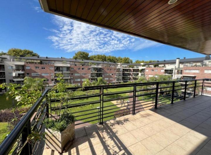 Departamento · 108m² · 4 Ambientes · 2 Cocheras