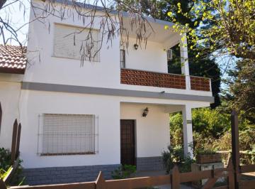 Casa · 158m² · 8 Ambientes · 4 Cocheras · Departamentos en Venta en Block en Villa Gesell