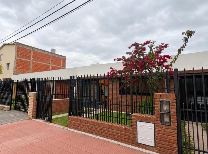 Casa · 150m² · 4 Ambientes · 1 Cochera