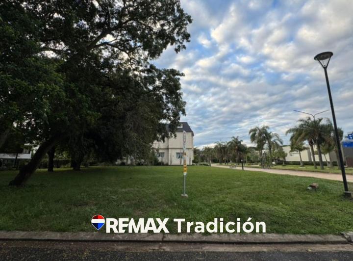 Terreno · 855m²