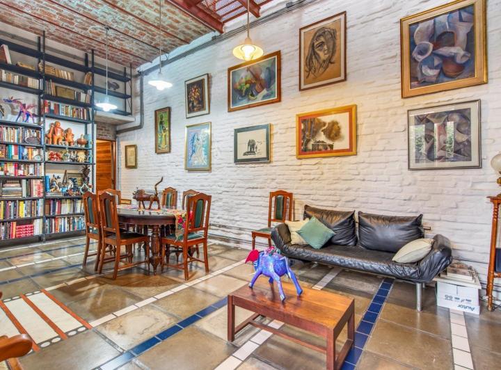 Casa · 360m² · 10 Ambientes · 1 Cochera