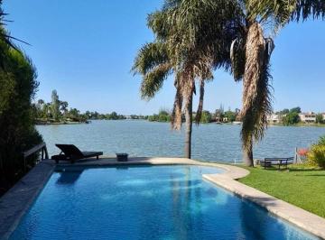 Casa · 280m² · 6 Ambientes · 1 Cochera · Casa en Alq. Temporario en Santa Barbara, Tigre, G. B. a. Zona Norte