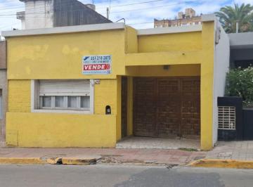 Casa de 5 ambientes, Córdoba · Venta Casa a Refaccionar 3 Dorm., Barrio Alberdi