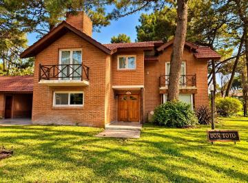 Casa · 500m² · 6 Ambientes · 5 Cocheras · Casa en Venta en Pinamar 7 Ambientes 5 Habitaciones
