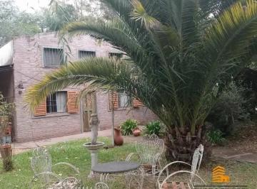 Casa · 4 Ambientes · 1 Cochera · Casa en Venta - Andino