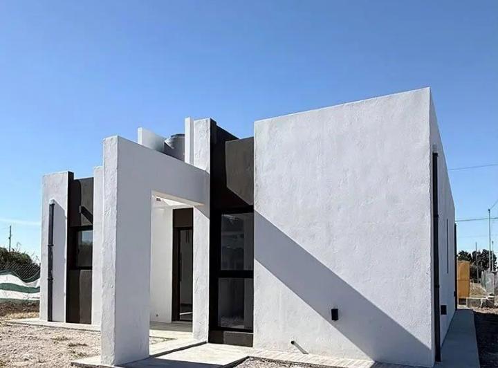 Casa · 74m² · 4 Ambientes · 2 Cocheras