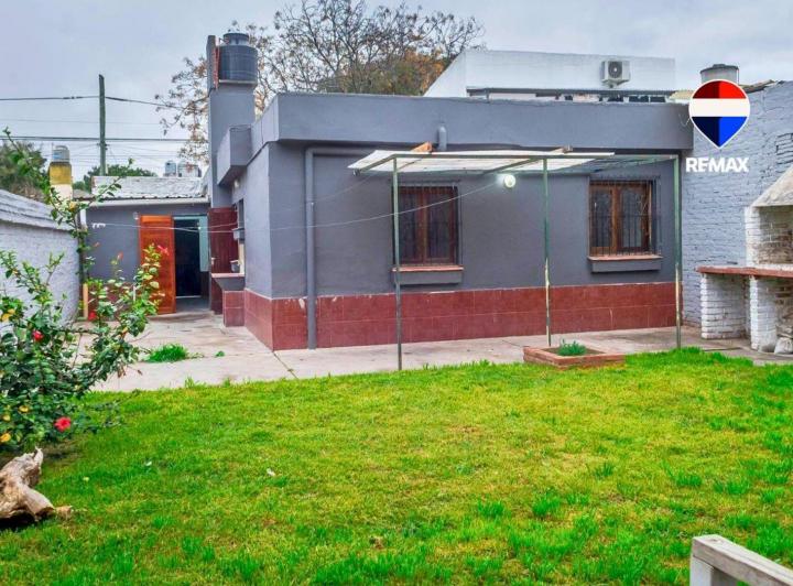 Casa · 57m² · 5 Ambientes · 1 Cochera