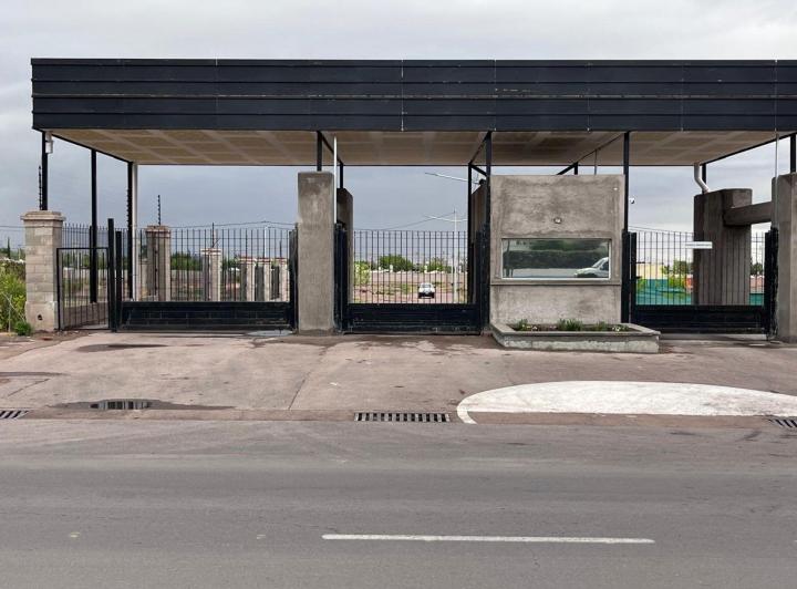 Terreno · 307m²