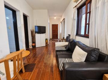 Casa · 241m² · 3 Ambientes · 1 Cochera · Venta Casa 3 Ambientes Mas Local Villa Ballester