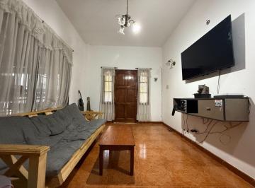 Casa · 184m² · 5 Ambientes · 2 Cocheras · Venta Casa + Depto 5 Ambientes en Ituzaingó Sur