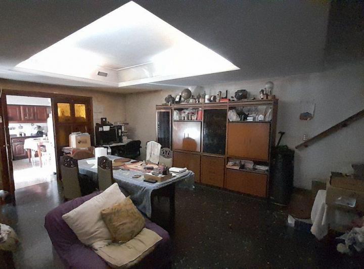 Casa · 158m² · 5 Ambientes · 2 Cocheras