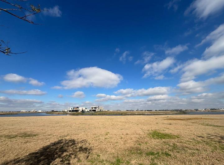 Terreno · 906m²