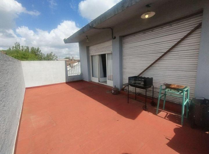 Casa · 183m² · 6 Ambientes · 2 Cocheras